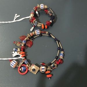 Quirky necklace and bracelet combo.